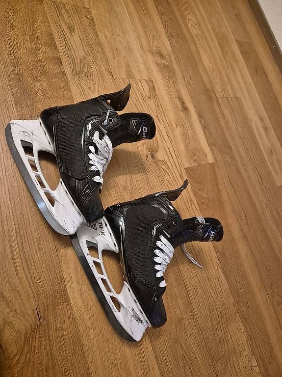 Bauer Schlittschuhe: EXKLUSIV: BAUER SUPREME SHADOW SR  EV ZUG  SAISON 25/26 – Gebraucht aus Feusisberg von cts_55rn 1