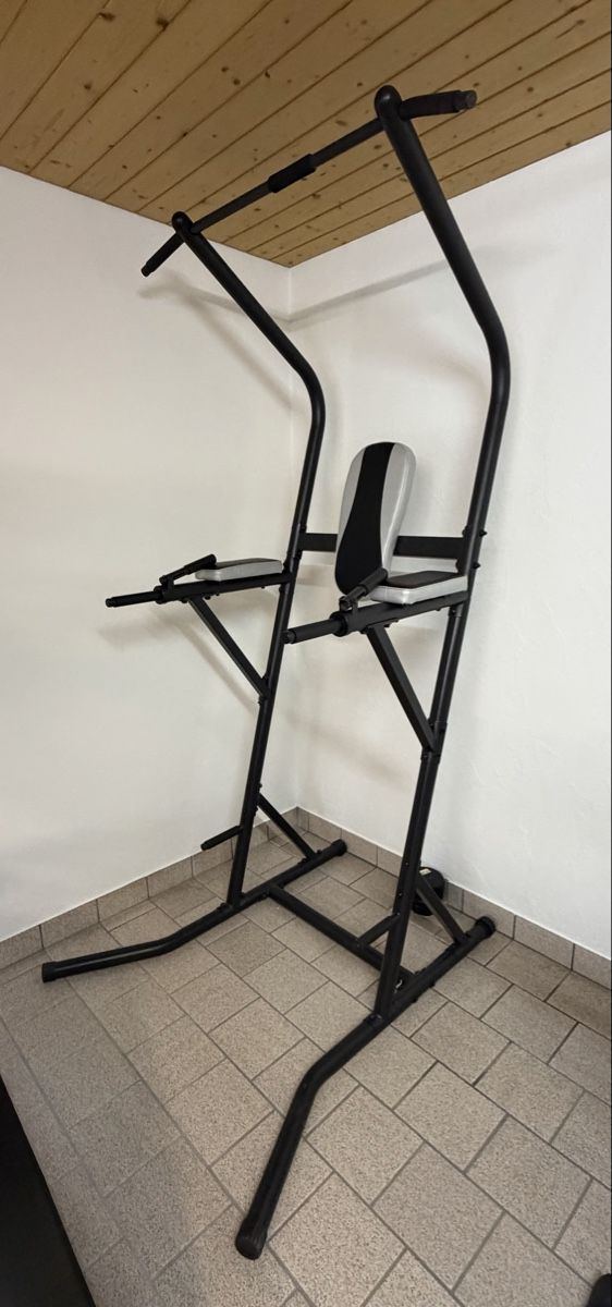 Hometrainer: Klimmzugstation – Gebraucht aus Embrach von Smile580