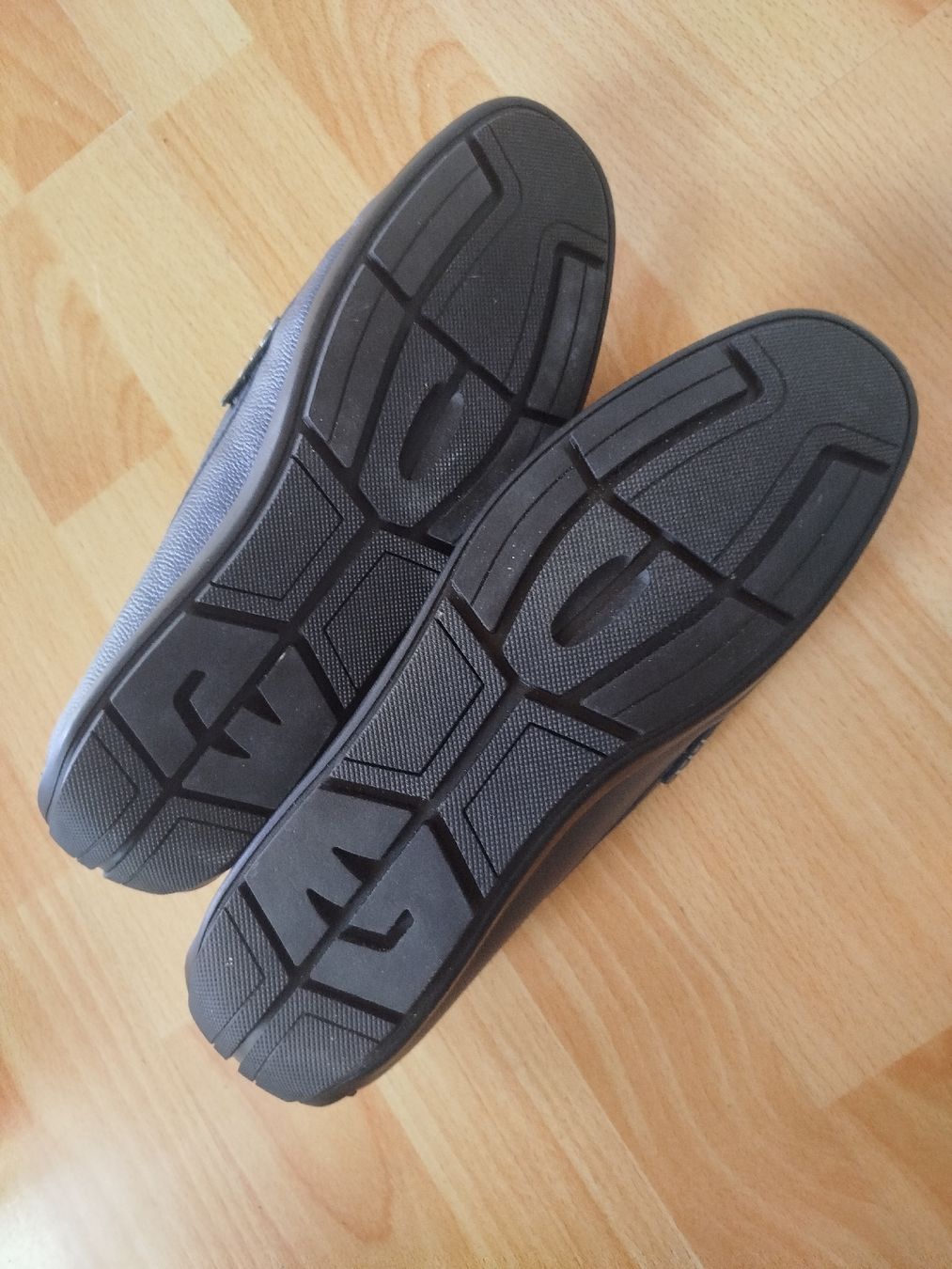 Armani Herrenschuhe: Mocassini Giorgio Armani Numero 44 – Neu (gemäss Beschreibung) aus St. Gallen von bar_z5zd 5