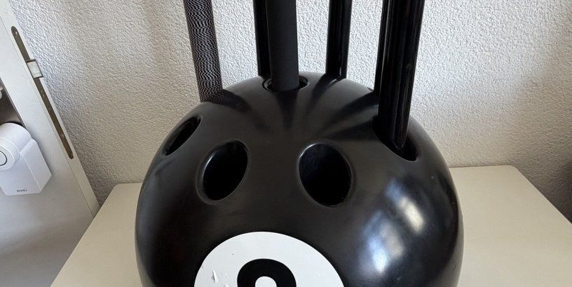 Altro in Decorazioni & Accessori: Queue-Ständer 8-Ball Kugelform - Billard Queuehalter – Usato da Brüttisellen venduto da itprofisgroup 5