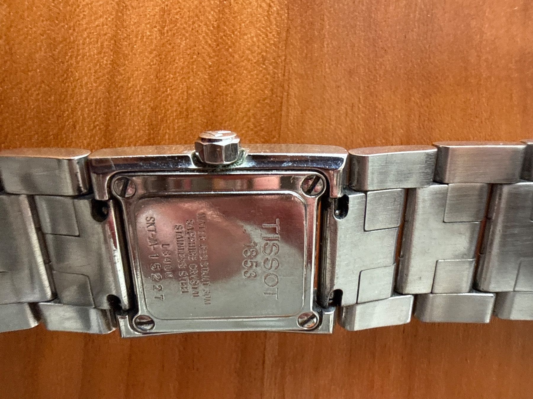 Tissot Montres: Tissot Damen-Quarzuhr – D'occasion à Rothenburg par inf_kjw6 2