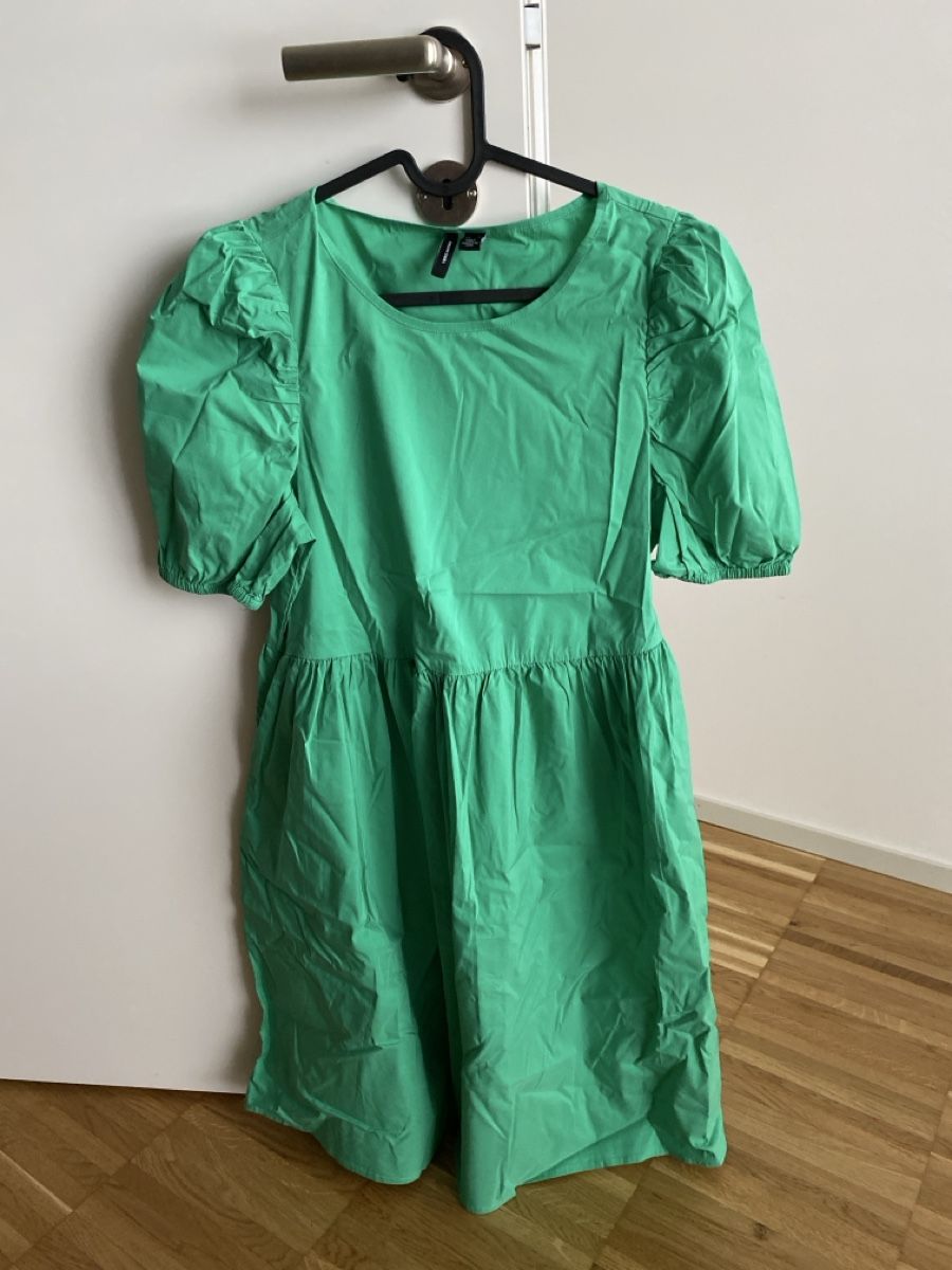 Vero Moda Kleider: Vermoda Sommerkleid grün – Gebraucht aus St. Gallen von kxux