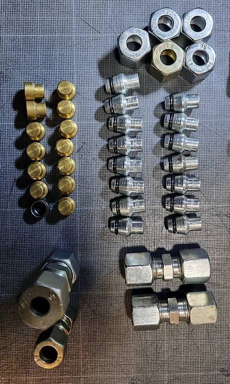 Altro per industria metallurgica: Diverses Ermeto EO Hydraulik Material  8L – Usato da Ehrendingen venduto da Ratzfratz 4