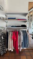 10 hochwertige Wandregale aus Metall  CHF 100.