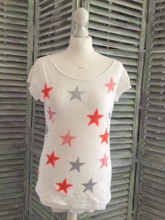 T-shirt blanc motifs ETOILES
