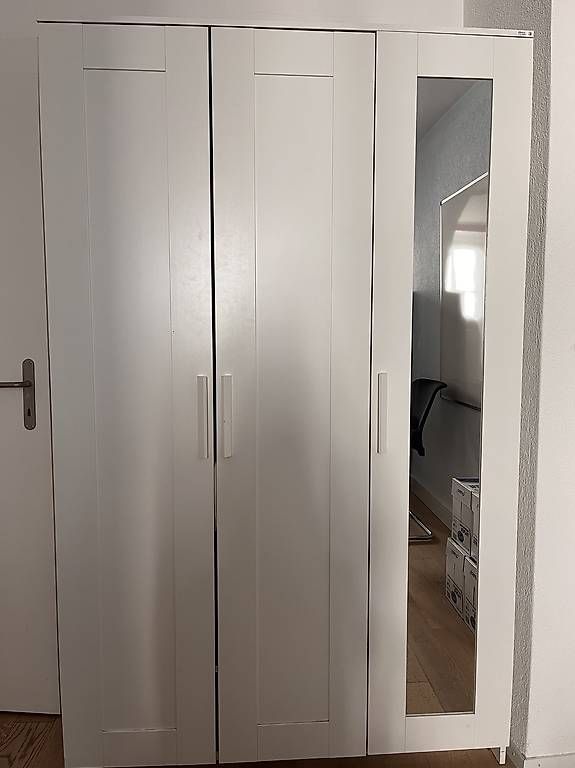 Armoires: 2 Schränke Preis pro Stück – D'occasion à Bern par sab_wxt2