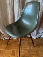 CHAISE EAMES