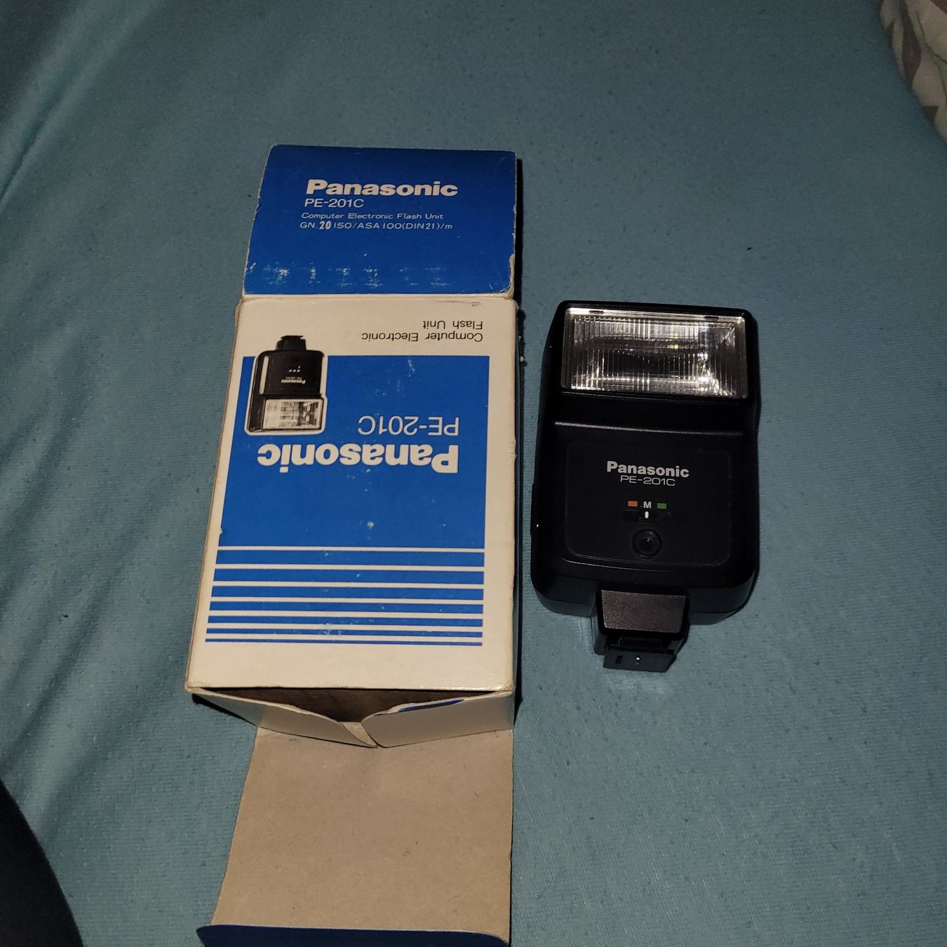 Panasonic Blitze: Panasonic PE-201C Blitzgeraet mit Verpackung – Gebraucht aus Grône von Gronibar