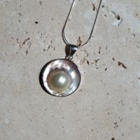 Neu, marbe Perlekette silber