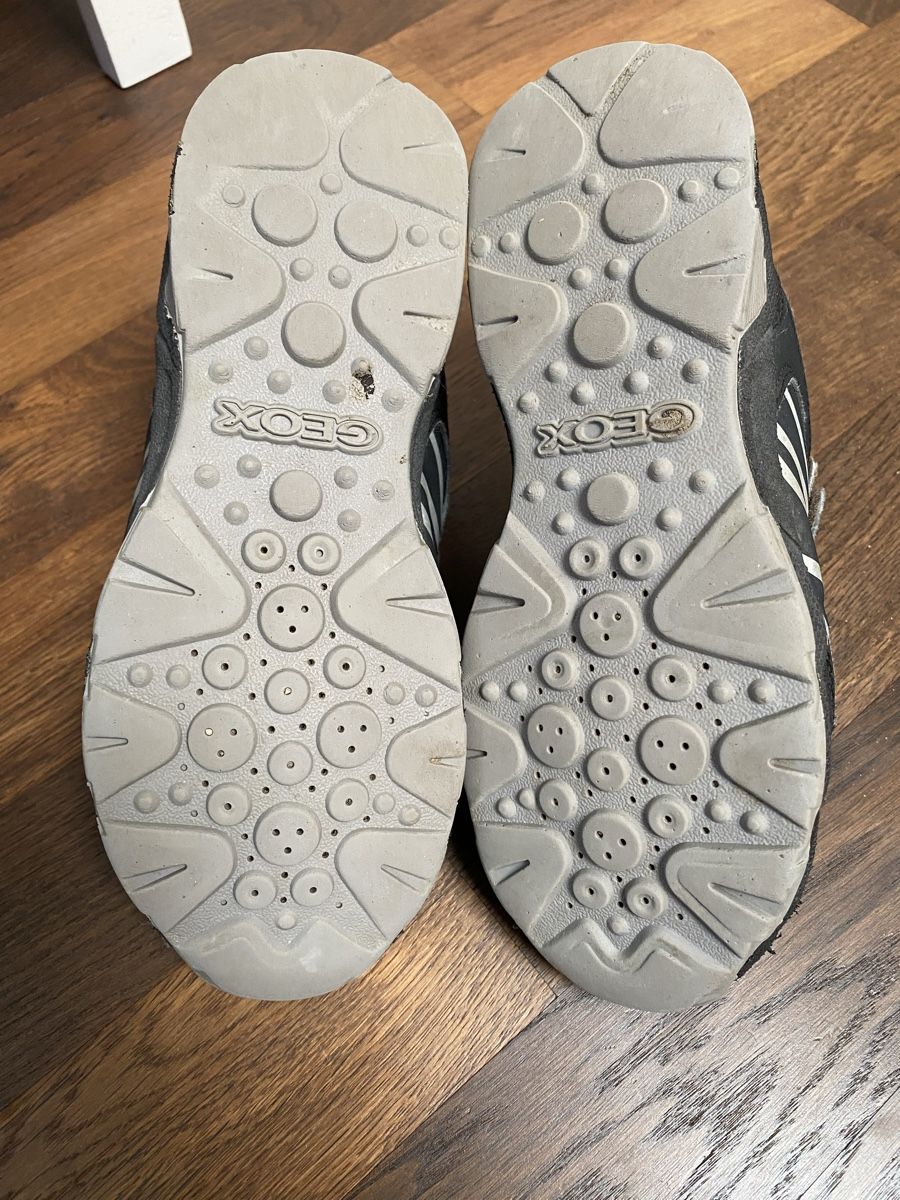 Geox Scarpe per ragazzi: Geox Kinderschuhe, Gr.33 – Usato da Adliswil venduto da mun_k9pf 1
