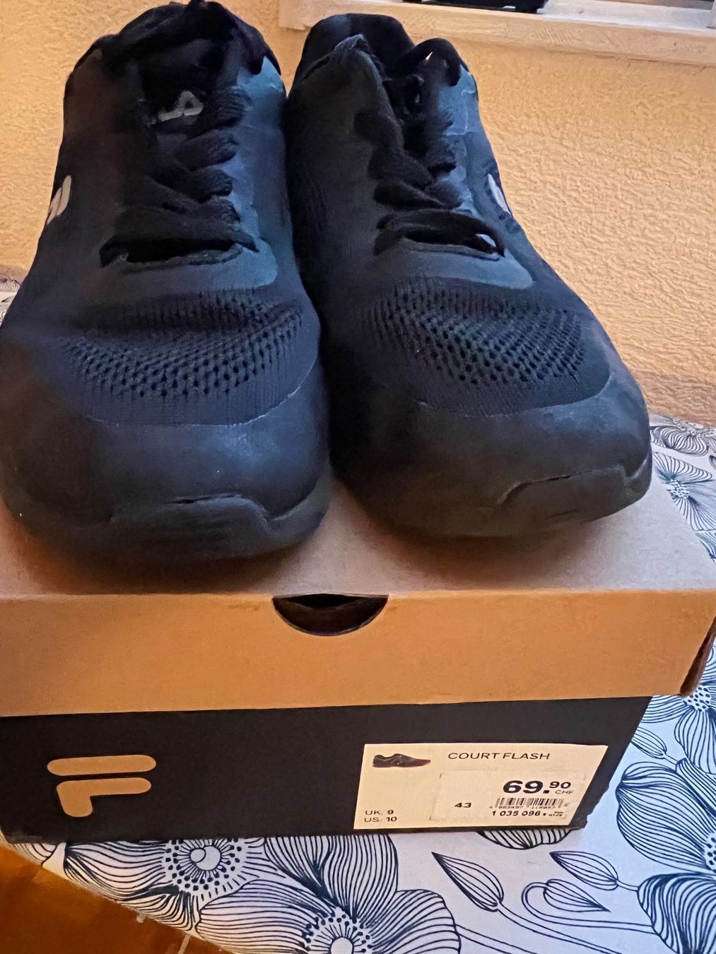 Fila Scarpe da uomo: Chaussure Fila 43 – Usato da Savagnier venduto da Pivovar2 2