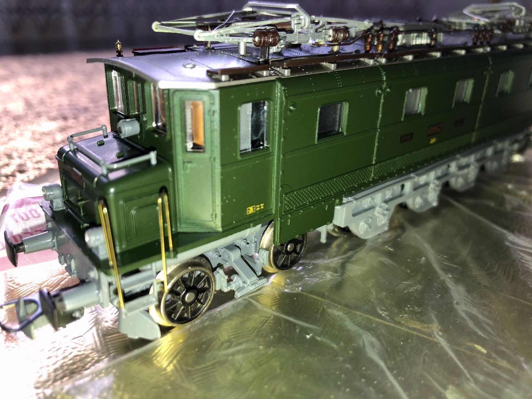 Liliput Modellini di ferrovie: Liliput 4750 SBB Ae 4/7 Nr.10952 E-Lok – Nuovo (secondo la descrizione) da Burgdorf venduto da Gedora