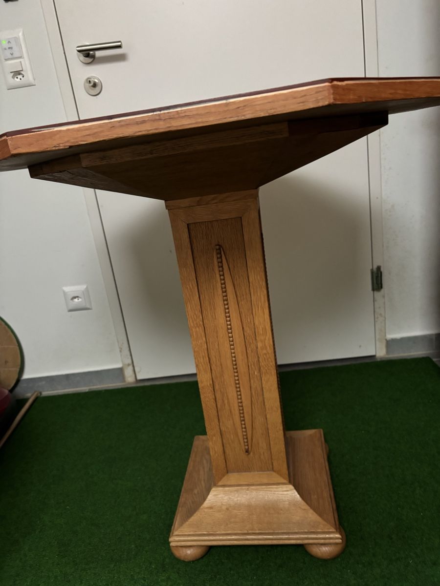 Tables: Antiker Achteckiger Eichentisch – D'occasion à Erlenbach ZH par Tirant 3