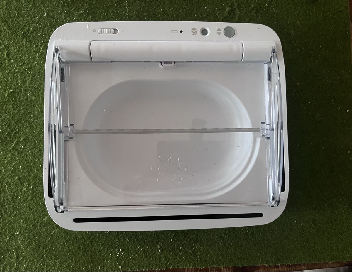 Nourriture: Surefeed Futterautomat  – D'occasion à Niederhasli par JUPOGI