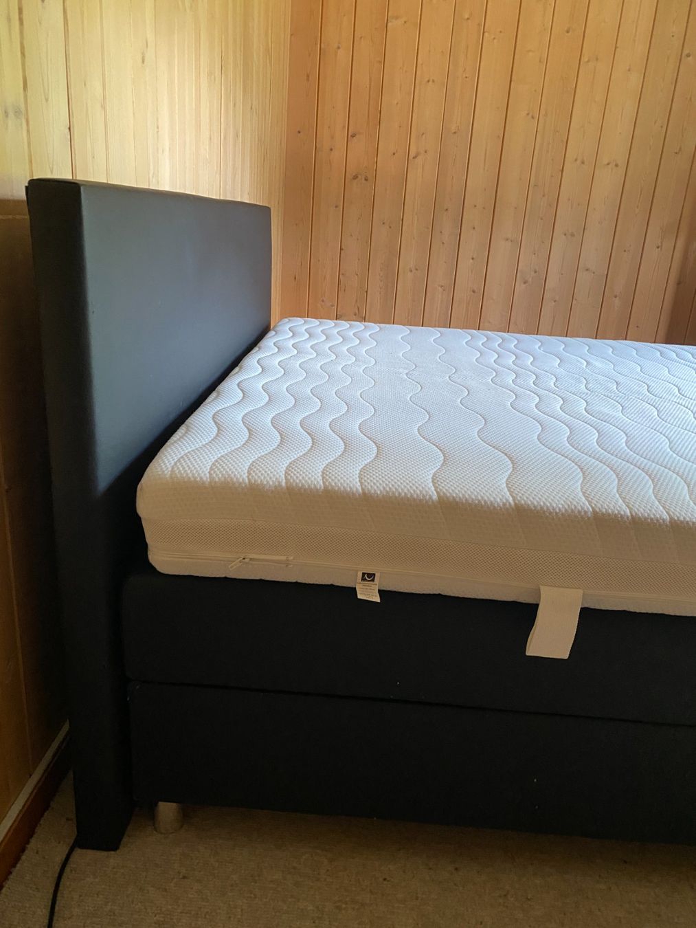 Letti: Bett mit Matratze, top Zustand – Usato da Klosters venduto da Nov_SiDe 2