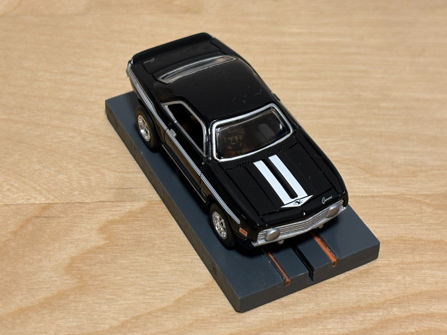 Circuits: Johnny Lightning Yenko Camaro schwarz – Neuf (Voir description) à Bülach par h0slotch 6