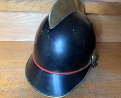 Antiker Feuerwehrhelm
