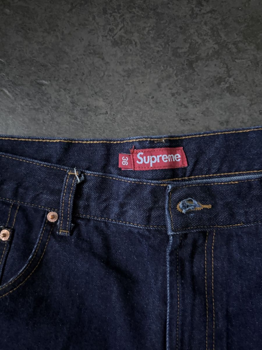 Pantaloni: supreme jorts – Usato da Hünenberg See venduto da broglisvintage 1