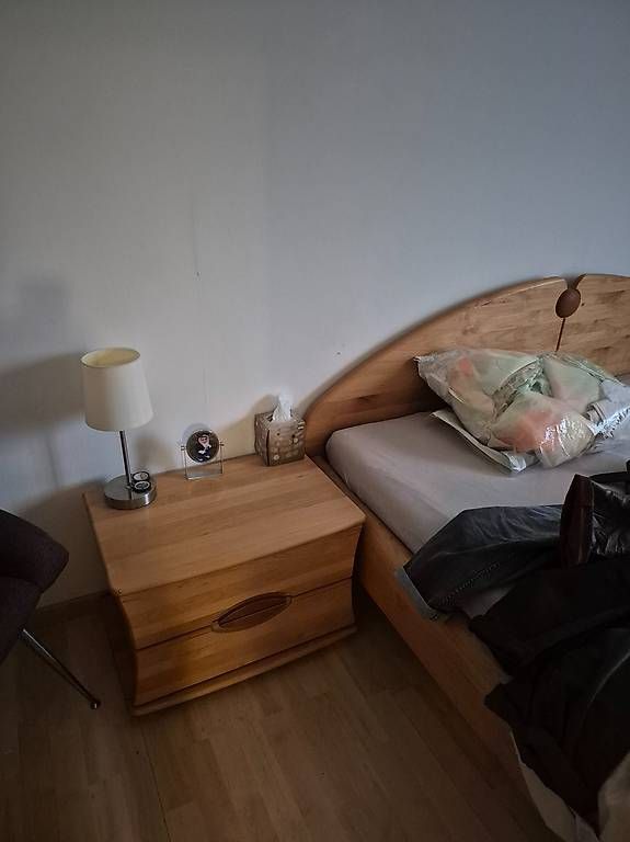 Articoli in legno: ganzes Schlafzimmer fast neu – Usato da ST. GALLEN venduto da beafecker.63 1
