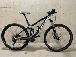 FELT EDICT NINE, Fully, Carbon