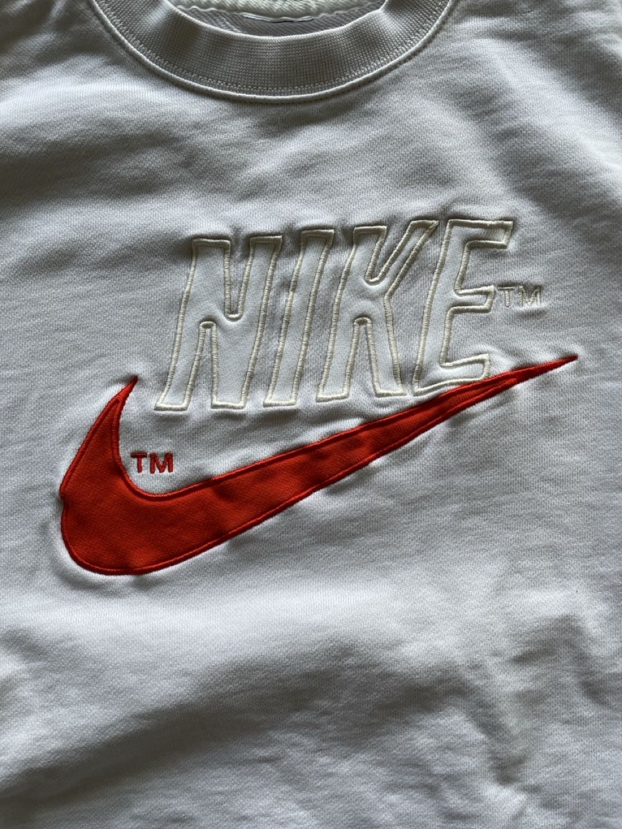 Nike Maglioni & Felpe: Nike Pullover Weiss Grösse S gebraucht – Nuovo (secondo la descrizione) da Grenchen venduto da aeb_8bxm 2