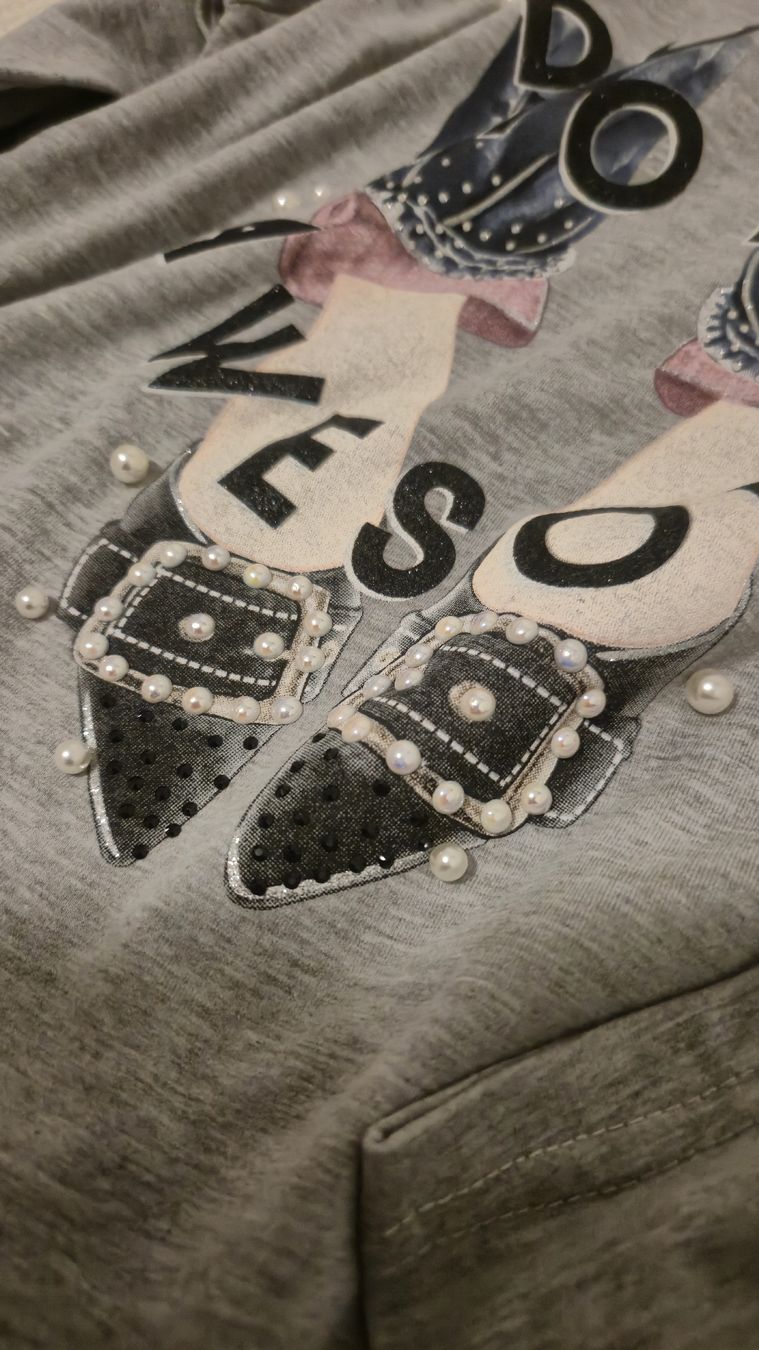 Lotti & Set di vestiti: Ensemble pull gris et legging bleu avec perles neuf – Nuovo e nell'imballaggio originale da Le Locle venduto da Arya4 5