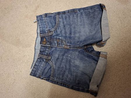Kurze Hosen NEU, Jeans Gr 98