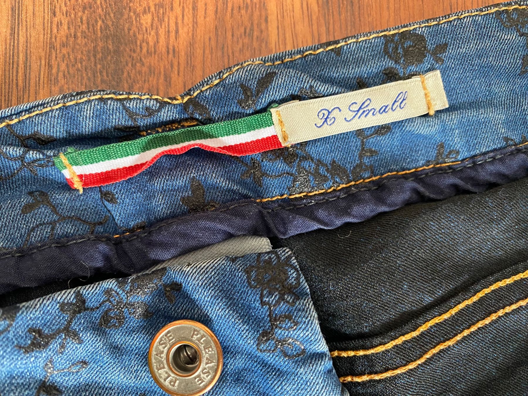 Please Jeans Jeans: Sommerliche Jeans "Please" mit Blumenmuster, Gr. XS! – Gebraucht aus Stadel b. Niederglatt von sandart 2