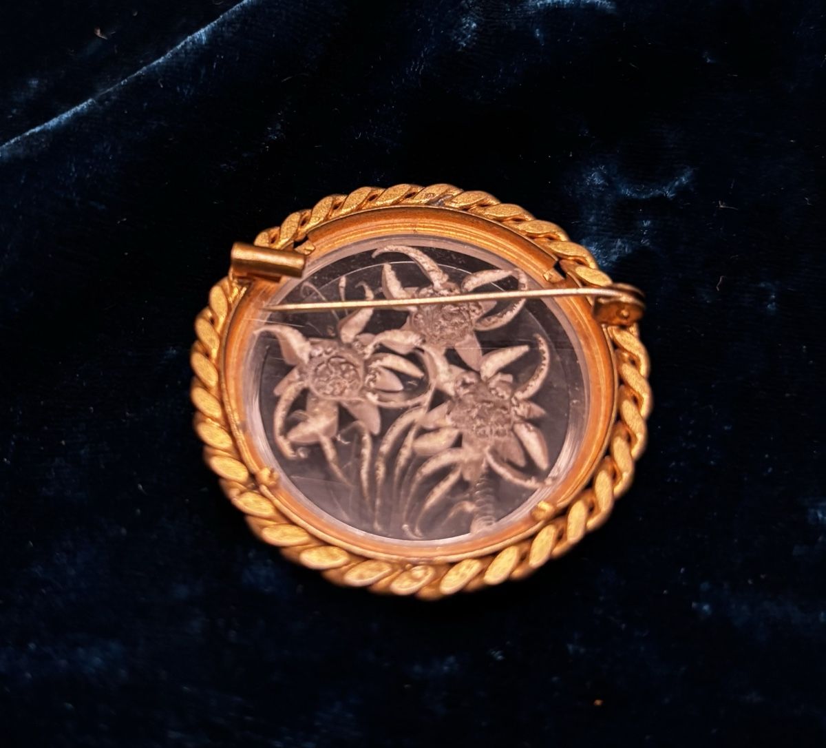 Spille & Fermagli: Vintage Edelweiss Brosche – Usato da Basel venduto da diewebmeisterin 1