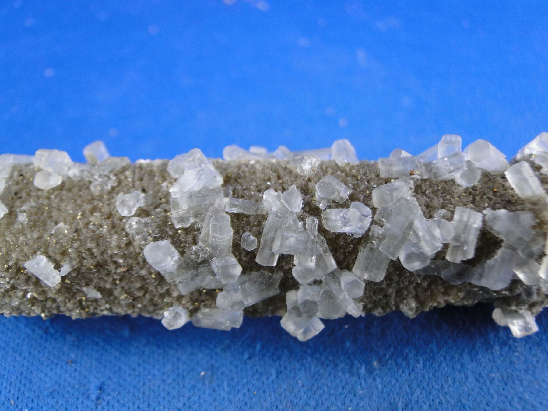 Minerali & Pietre curative: Apatit auf Quartz – Usato da Schinznach Bad venduto da Demerald 2