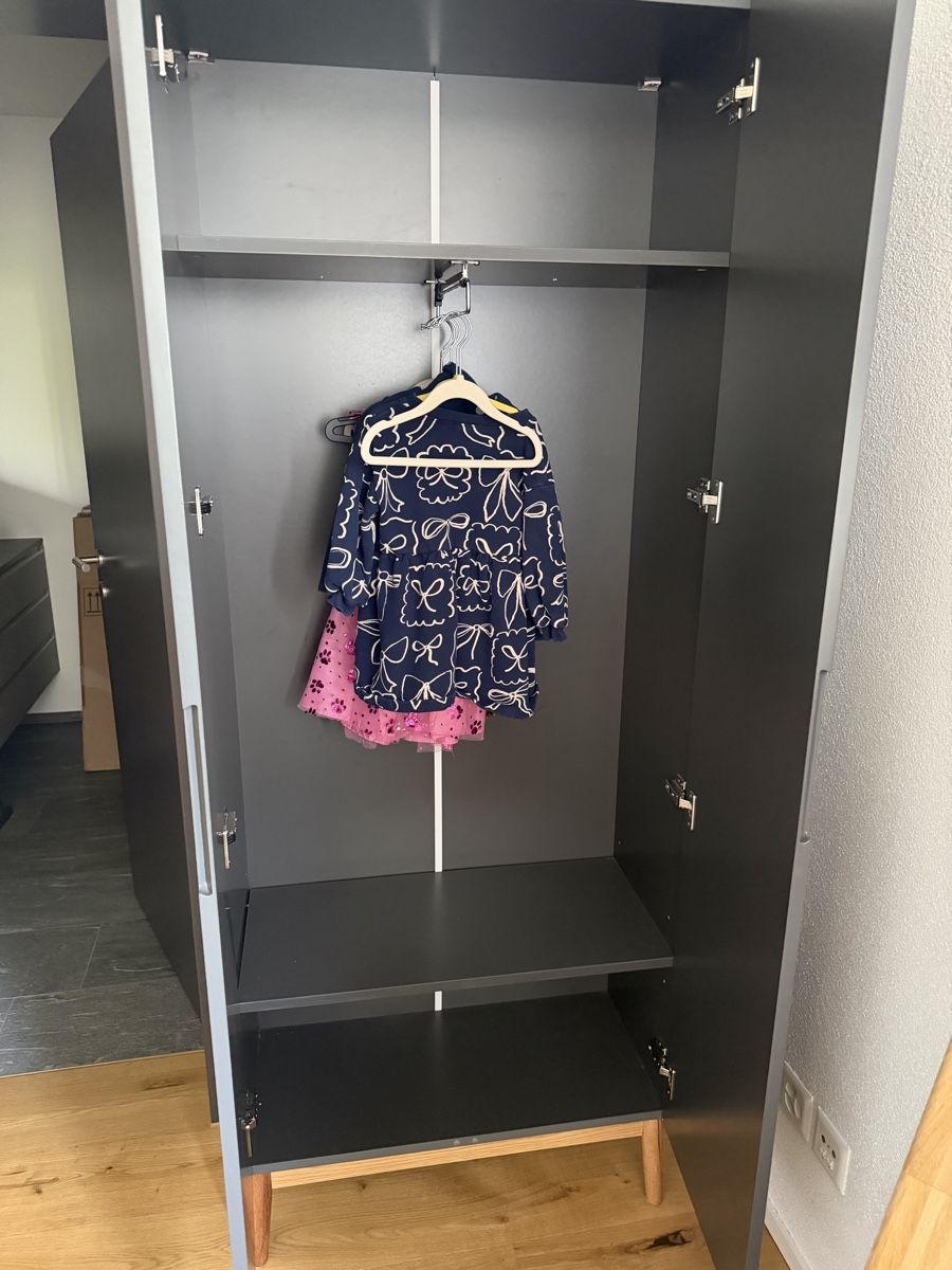 Armoires: Wardrobe – Neuf (Voir description) à Langnau am Albis par busycoder 1