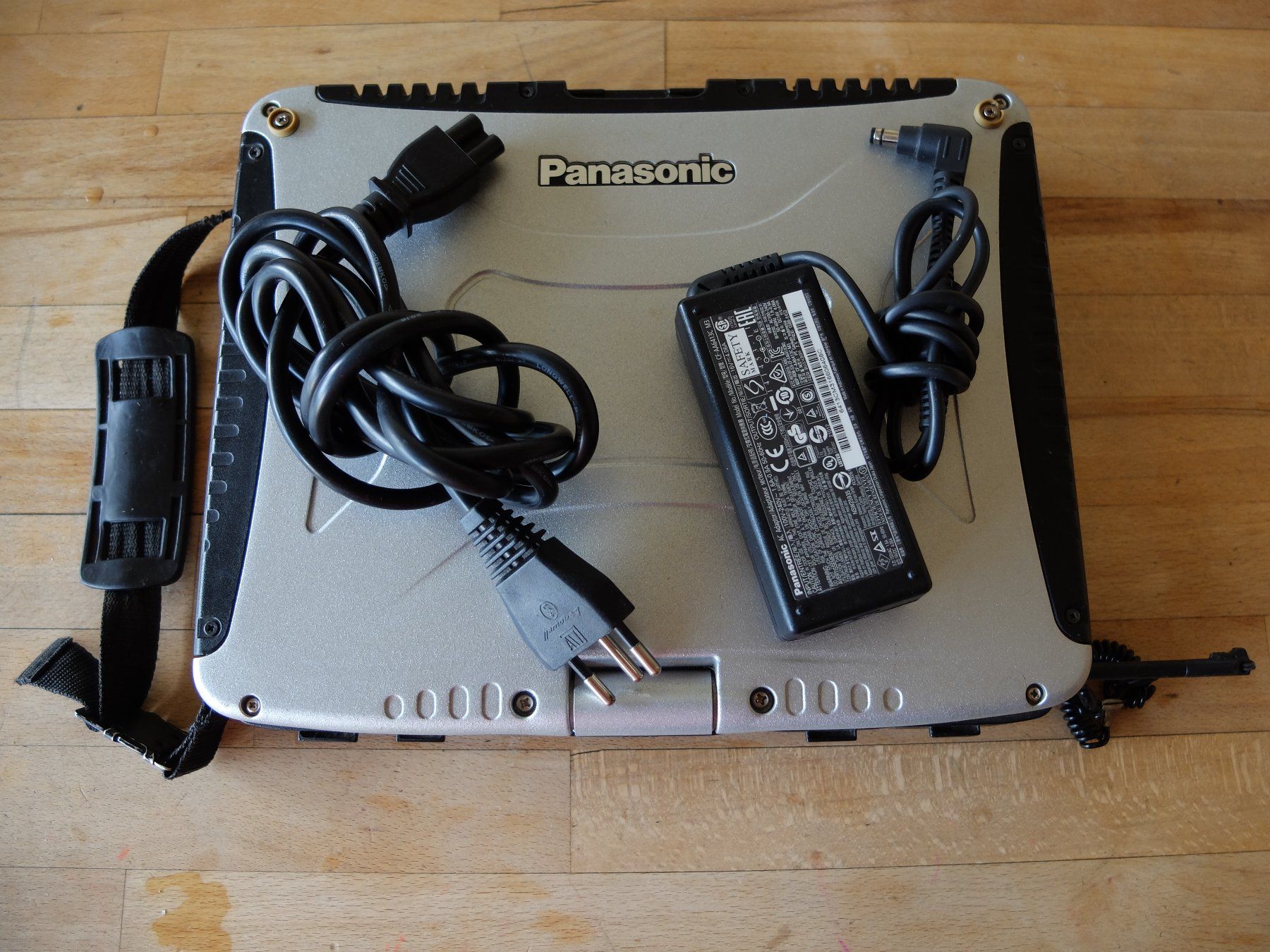 Panasonic Notebook: Panasonic CF-19 / ordinateur portable et tablette – Usato da Nyon venduto da granada02 4