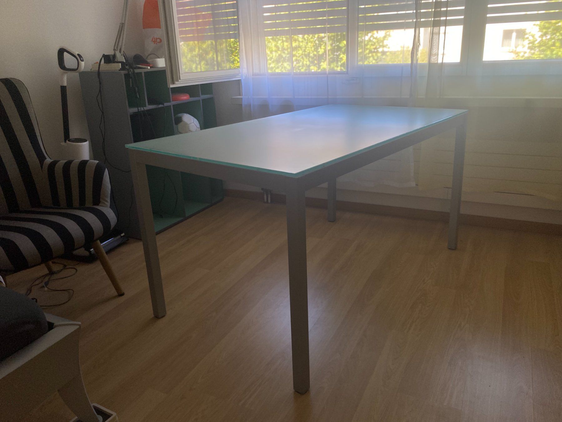 Schreibtische: Moderner Arbeitstisch mit Glas-Tischplatte – Gebraucht aus Hagendorn von Eigernw 4