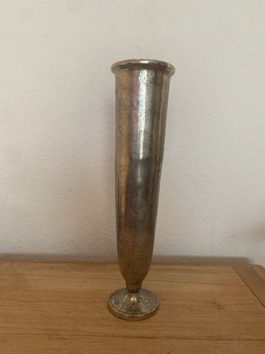 Vase & Récipients: Vase Metall Silberfarben Höhe ca 30cm – D'occasion à Bern par YanickZ