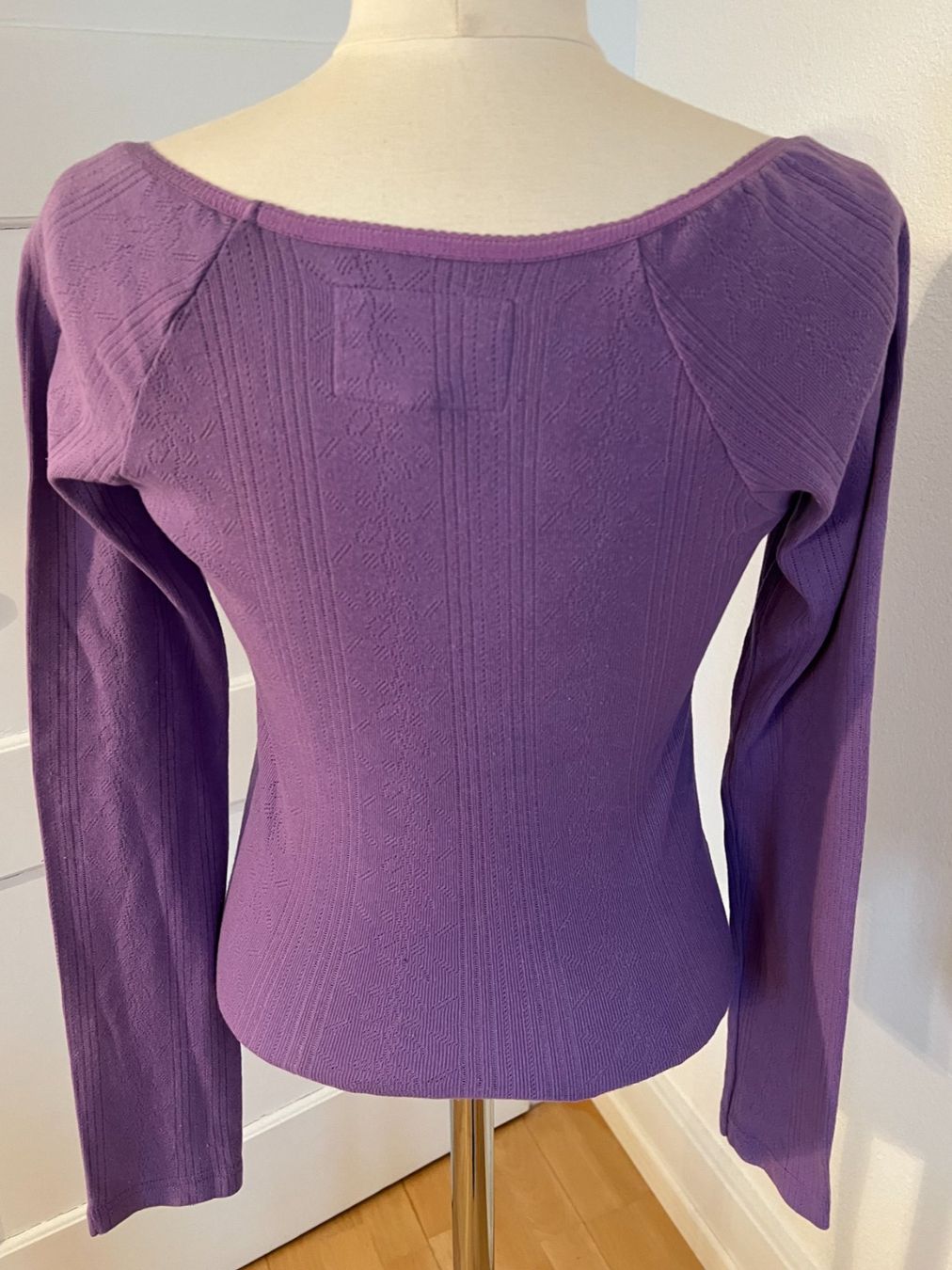 Maglioni & Felpe: MOGUL Damen Pullover in Gr. M, Lila, NEU – Nuovo e nell'imballaggio originale da Worb venduto da farben20zauber 2