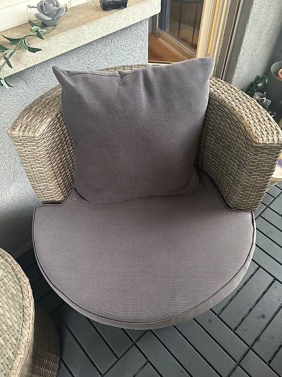 Set di tavolo e panche: Rattanmöbel Set  – Usato da Bern venduto da nat_6qtd 3