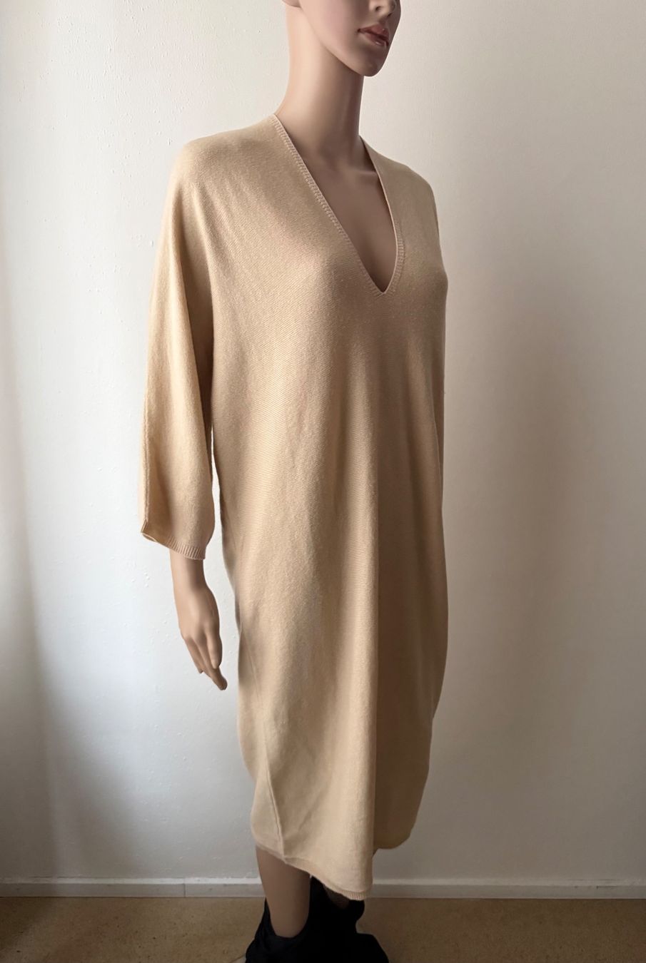 Robes: LALOTTA Kaschmir Kleid – D'occasion à Zürich par ClosetQueen 5