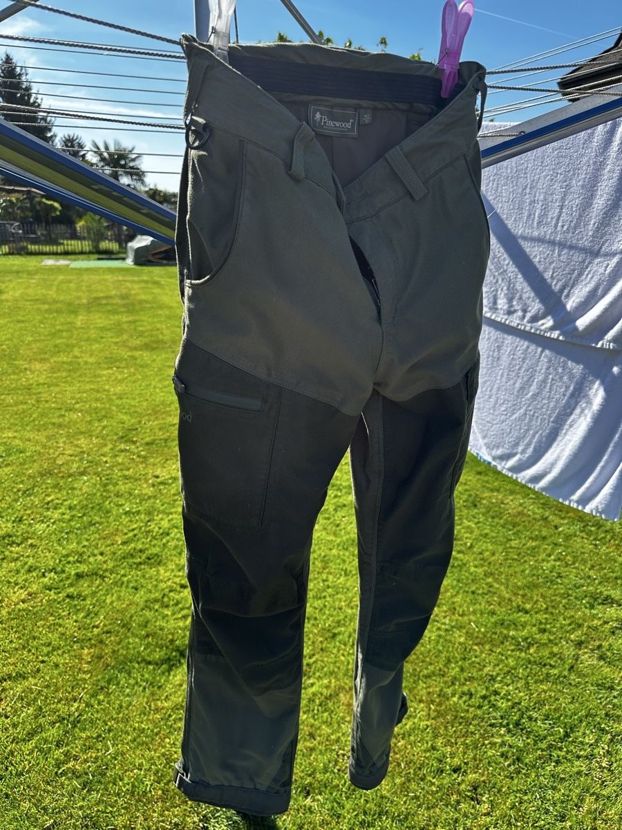 Pinewood Pantaloni: Pinewood Outdoorhose Gr. 152 – Usato da Koppigen venduto da Njuko