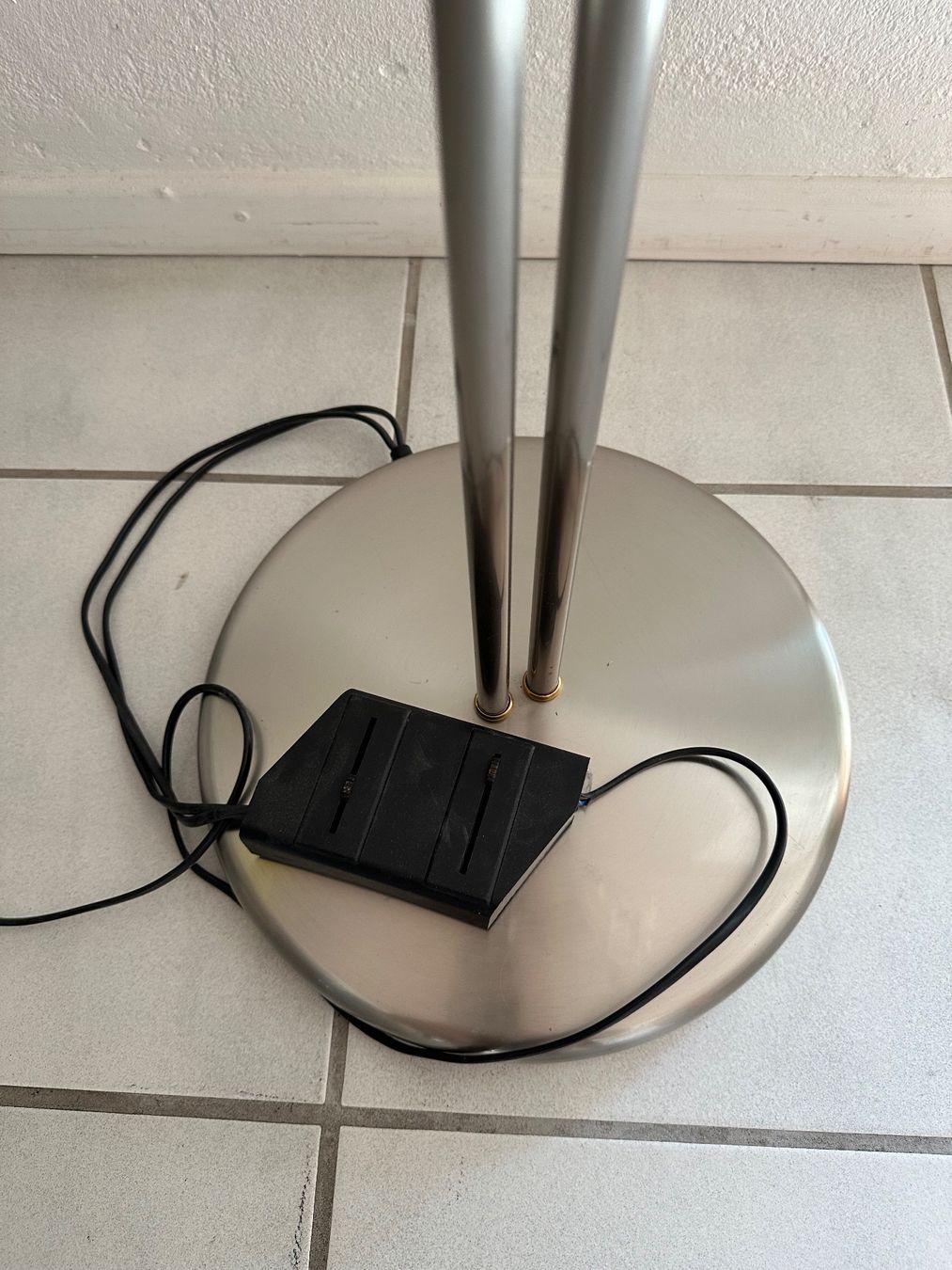 Lampen: Stehlampe halogen – Gebraucht aus Zürich von luc_spl8 1