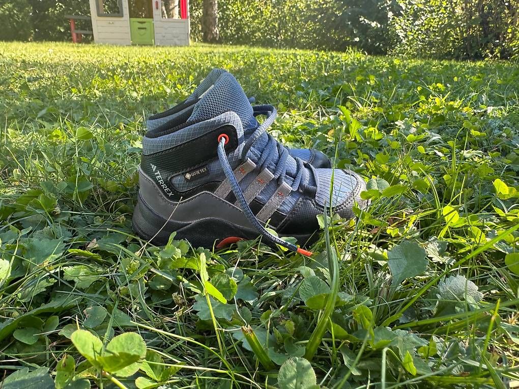 Scarpe per ragazzi: Adidas terrex wanderschuhe – Usato da Adliswil venduto da U.Kundert 1