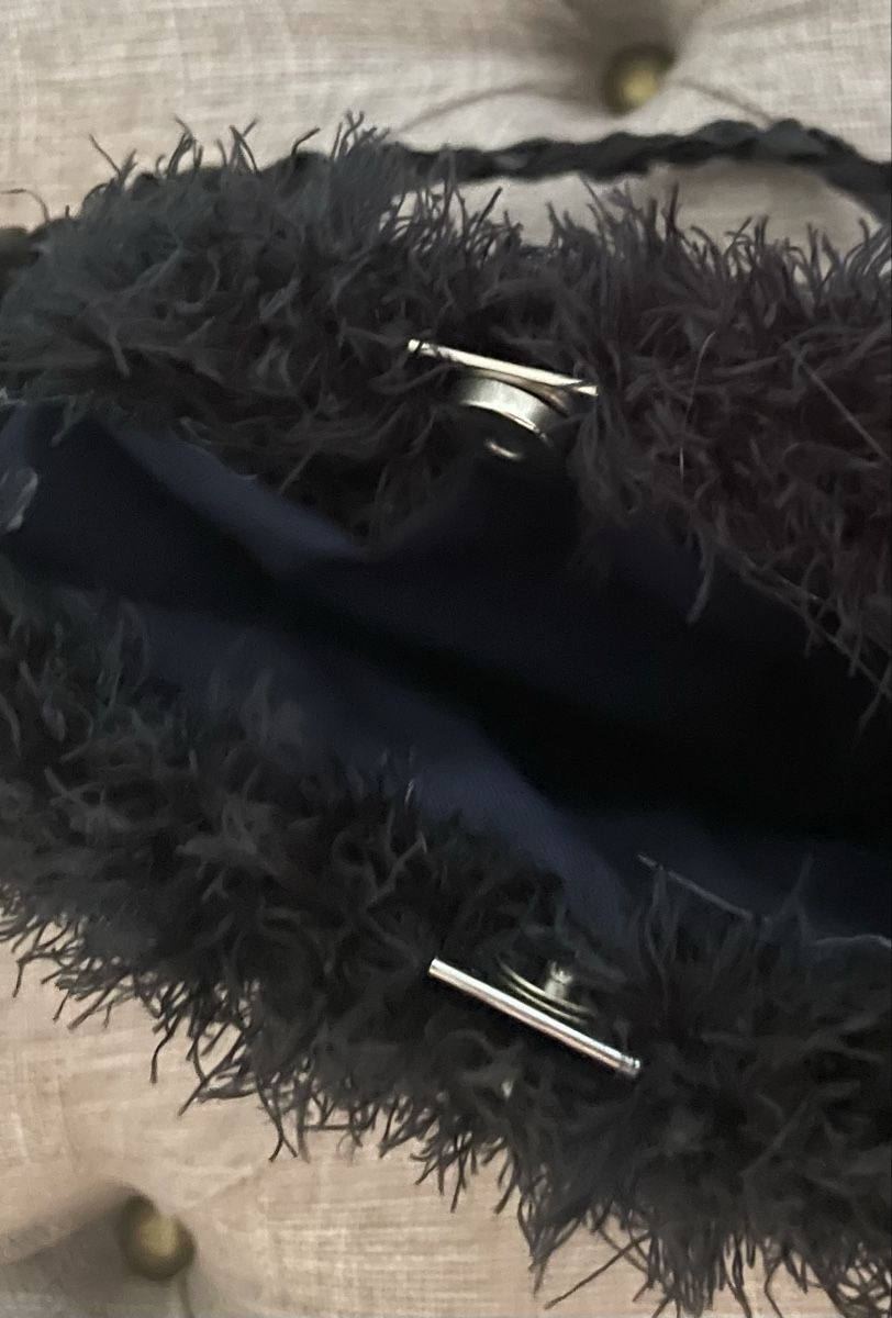 Borse da donna: Tasche schwarz silber Kunstfaser mit Fellrand – Nuovo e nell'imballaggio originale da Au ZH venduto da Jaggy4 2