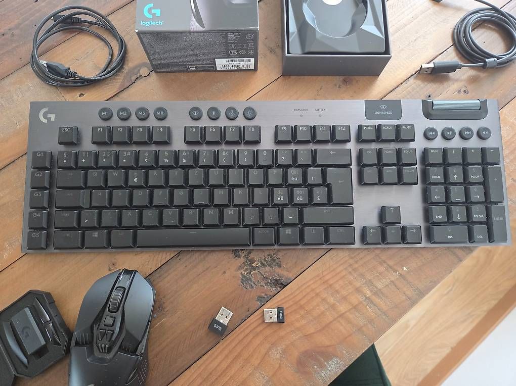 Claviers: Logitech Gaming-Bundle: G915 LIGHTSPEED + G903 LIGHTSPEED  – D'occasion à Zürich par bro_6srr 3