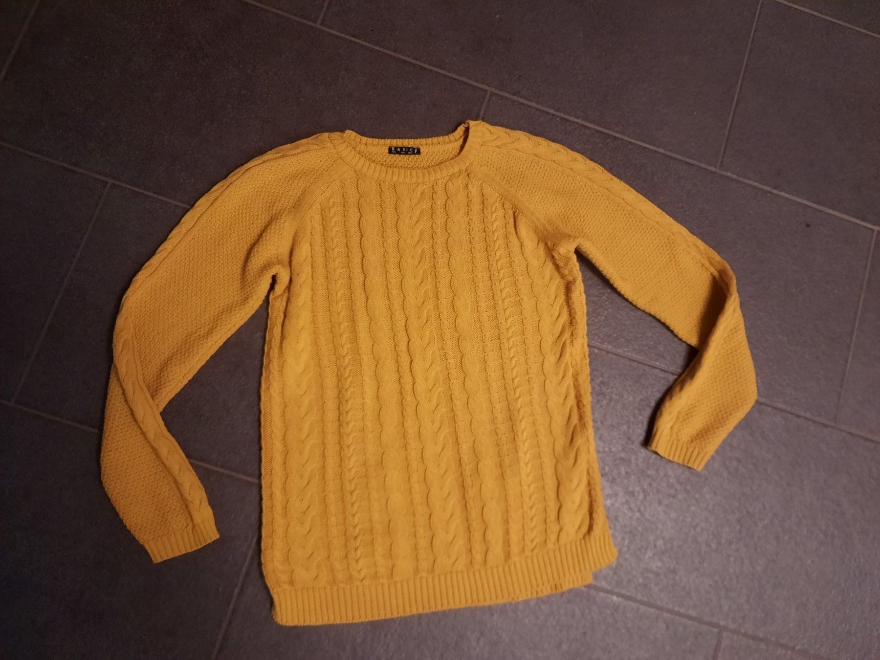 Stradivarius Pullover & Sweatshirts: STRADIVARIUS Damen Pullover Gr.S – Gebraucht aus Buchs SG von miska01