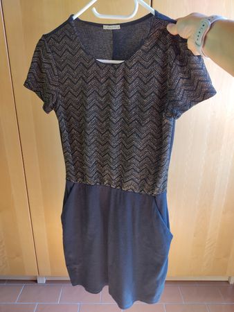 Abito estivo elegante con paillettes