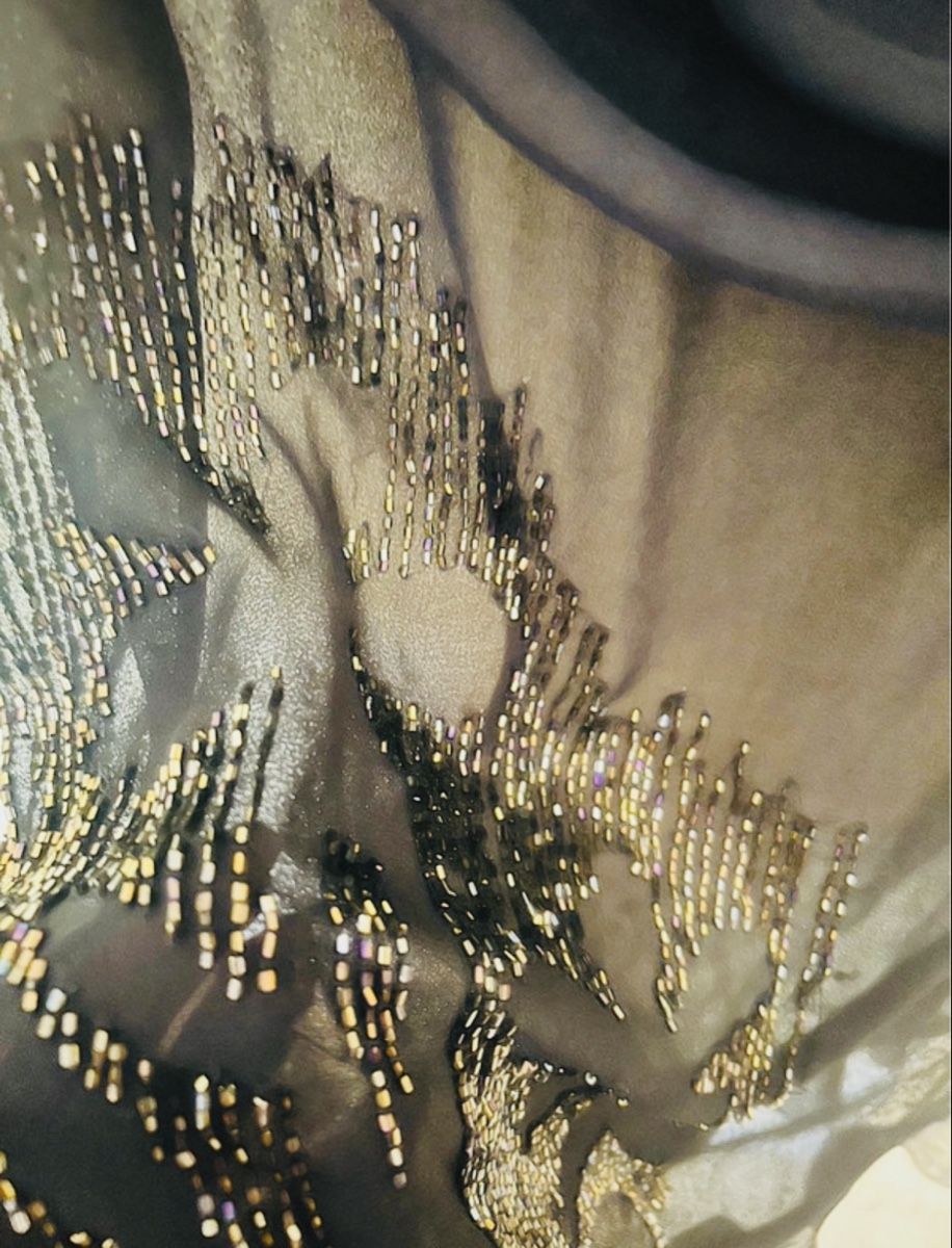 Tops: Wallis Black see through top with Flower Embellishments – Neu (gemäss Beschreibung) aus Kloten von jan_xn8f 1