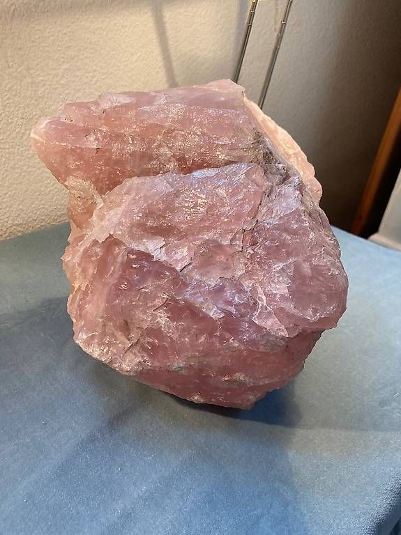 Mineralien & Heilsteine: Quartz Rose de 8.6 kg – Gebraucht aus La Tour-de-Peilz von pat_9bs7