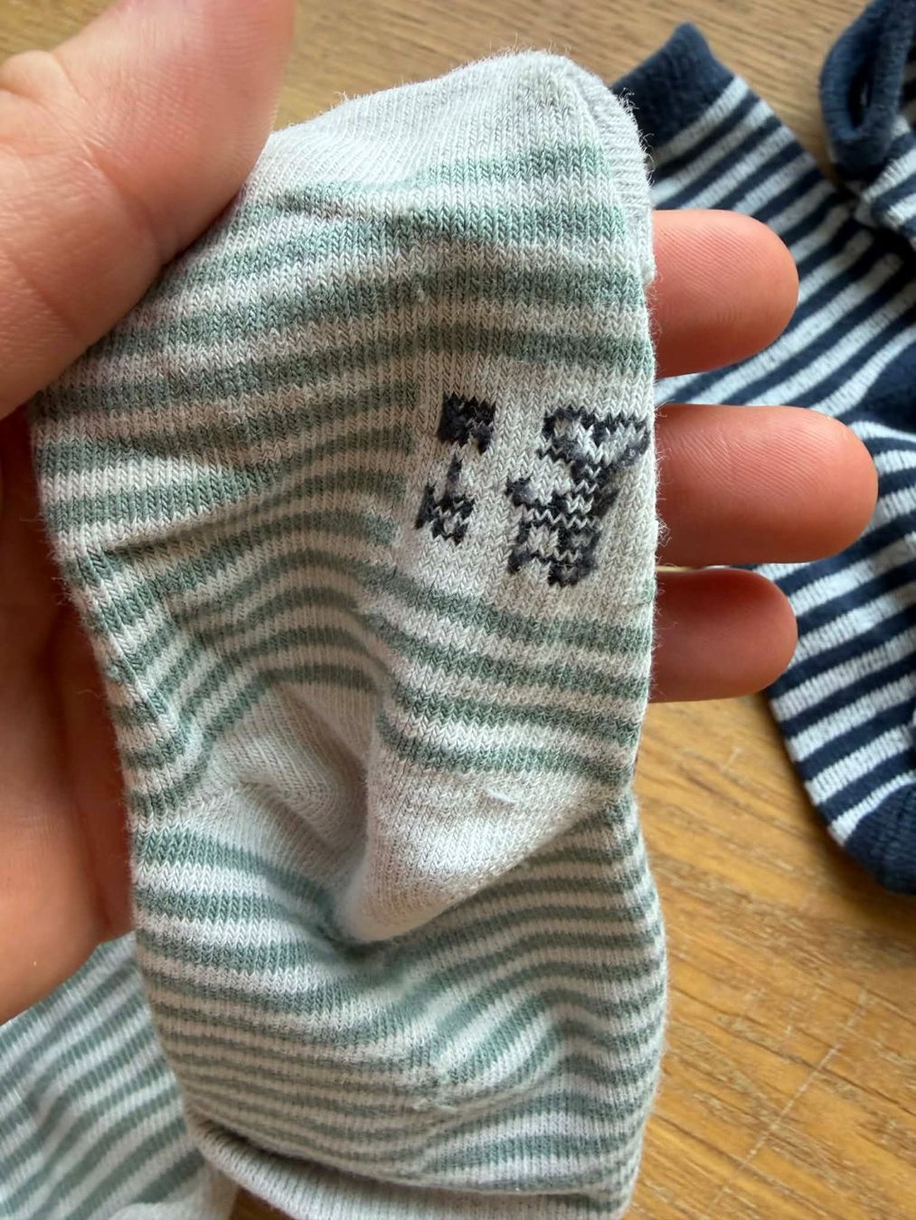 Calze per bambini: Gestreifte Kinder Socken, Grösse 23-26 – Usato da Riehen venduto da ann_76jw 3
