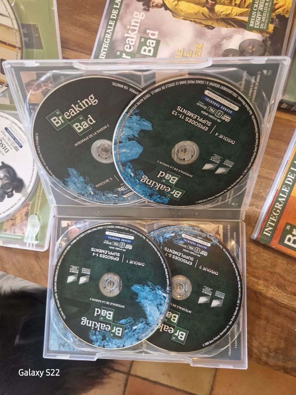 Tutti i DVDs: coffret intégral Breaking Bad – Nuovo (secondo la descrizione) da St-Maurice venduto da Astaga 6