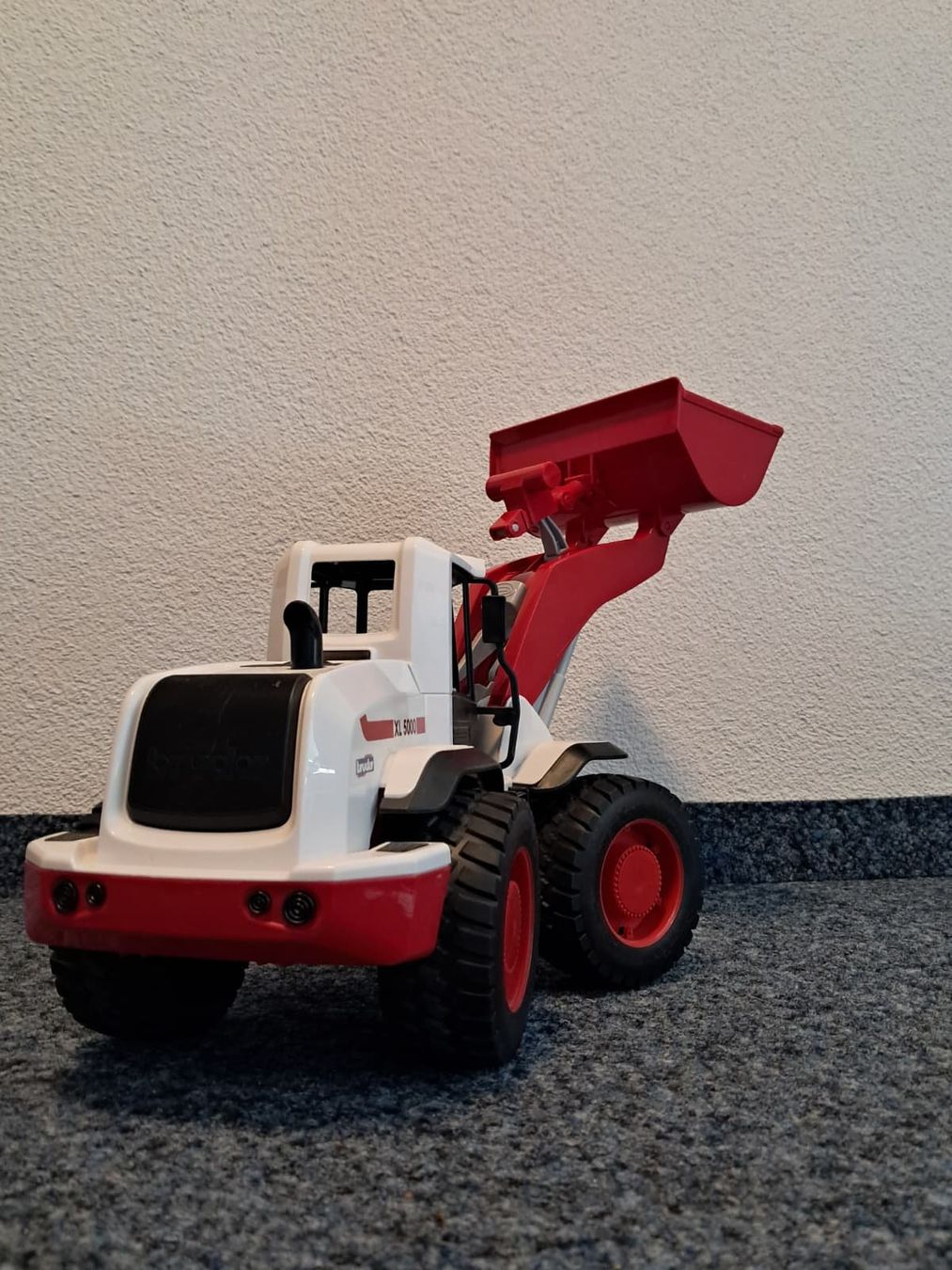Bruder Giocattoli: Bruder Radlader XL 5000 – Usato da Neerach venduto da yippi09