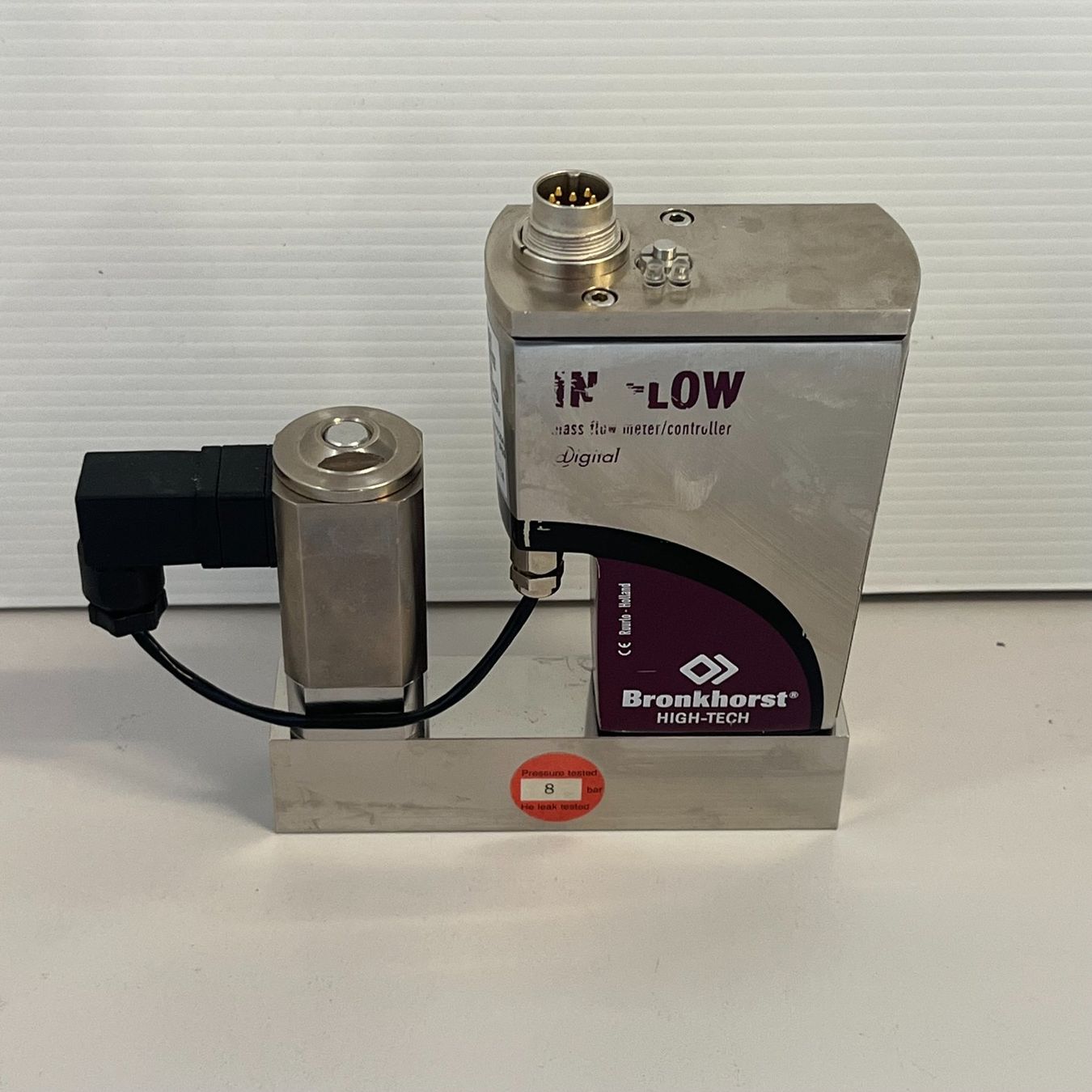 Accessori da laboratorio: Bronkhorst Mass Flow Controller F201 CI-AGB-00-V – Usato da Niederdorf venduto da LeptonAG_Labor 3